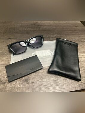 Quay "No Apologies" sunglasses